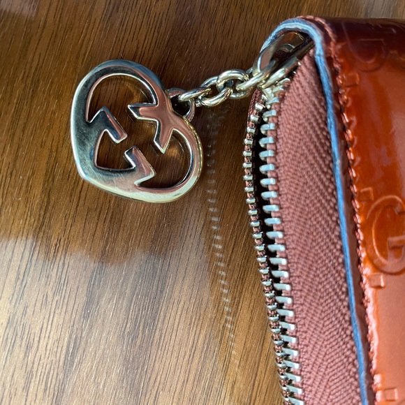 Gucci Zip Around Wallet in Guccissima Patent Leather - Picture 2 of 5